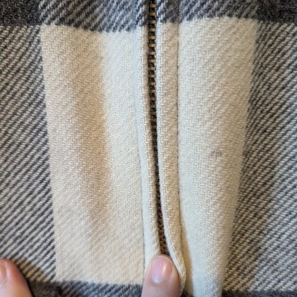 WOOLRICH - Grey plaid coat - Sz M - Picture 11 of 15